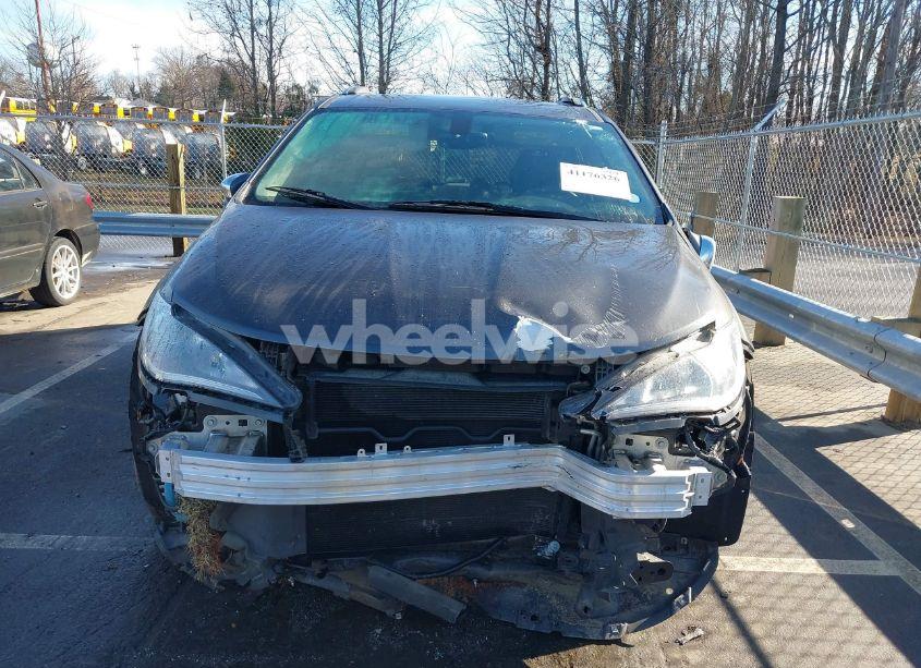 Photo 12 of 2018 Chrysler Pacifica LIMITED (VIN 2C4RC1GG5JR117166)