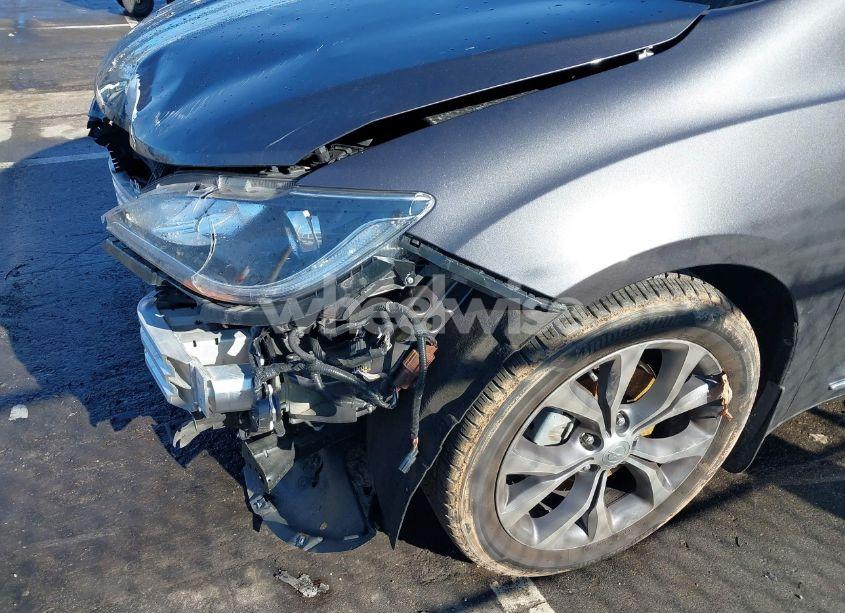 Photo 18 of 2018 Chrysler Pacifica LIMITED (VIN 2C4RC1GG5JR117166)