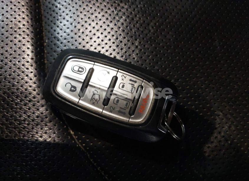 Photo 11 of 2019 Chrysler Pacifica LIMITED (VIN 2C4RC1GG5KR569779)