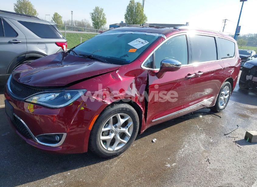 Photo 2 of 2019 Chrysler Pacifica LIMITED (VIN 2C4RC1GG5KR720135)
