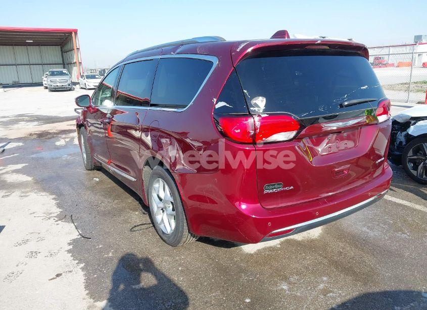Photo 3 of 2019 Chrysler Pacifica LIMITED (VIN 2C4RC1GG5KR720135)