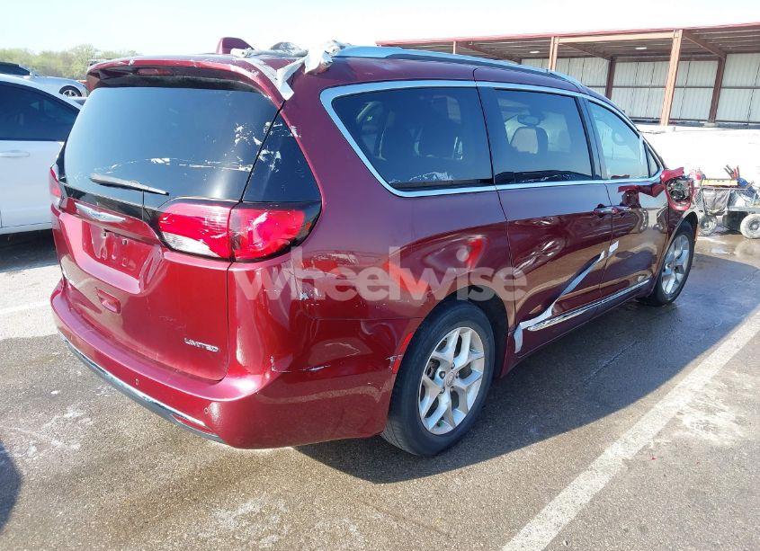 Photo 4 of 2019 Chrysler Pacifica LIMITED (VIN 2C4RC1GG5KR720135)