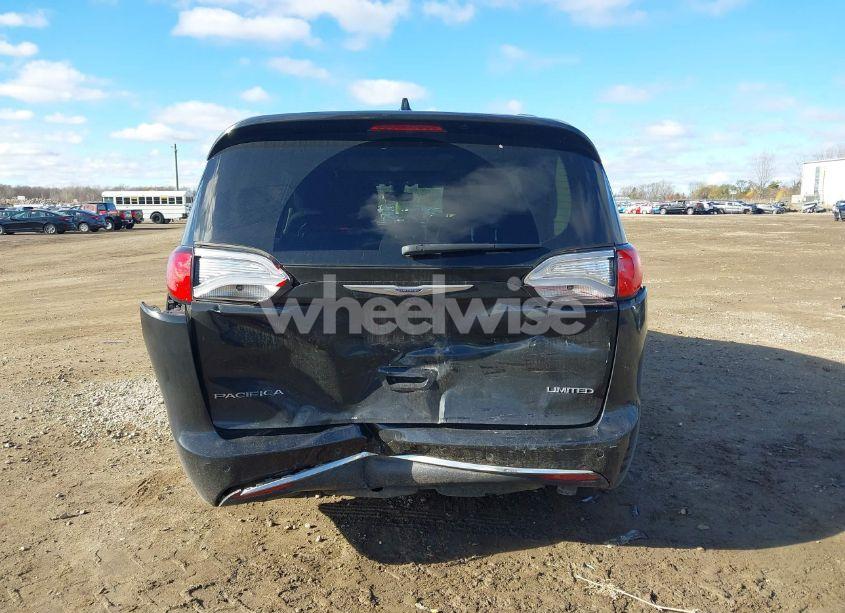 Photo 15 of 2019 Chrysler Pacifica LIMITED (VIN 2C4RC1GG5KR720572)