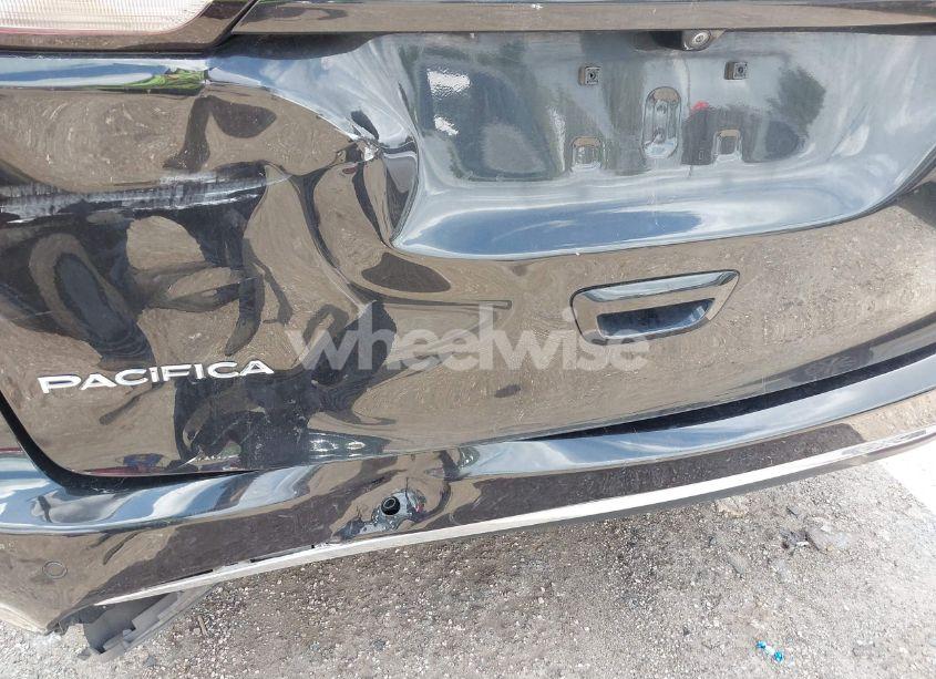 Photo 6 of 2020 Chrysler Pacifica LIMITED (VIN 2C4RC1GG5LR272593)