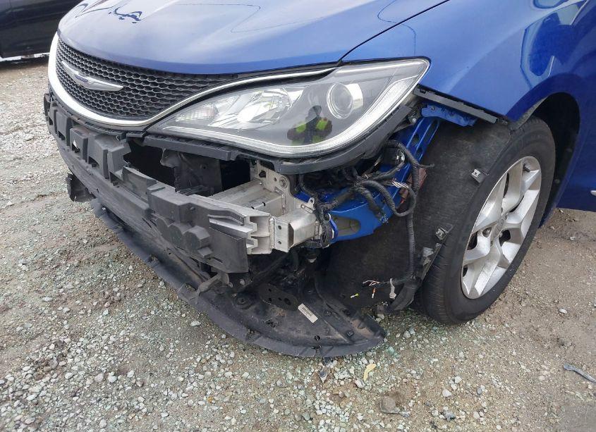 Photo 6 of 2020 Chrysler Pacifica LIMITED (VIN 2C4RC1GG5LR284422)