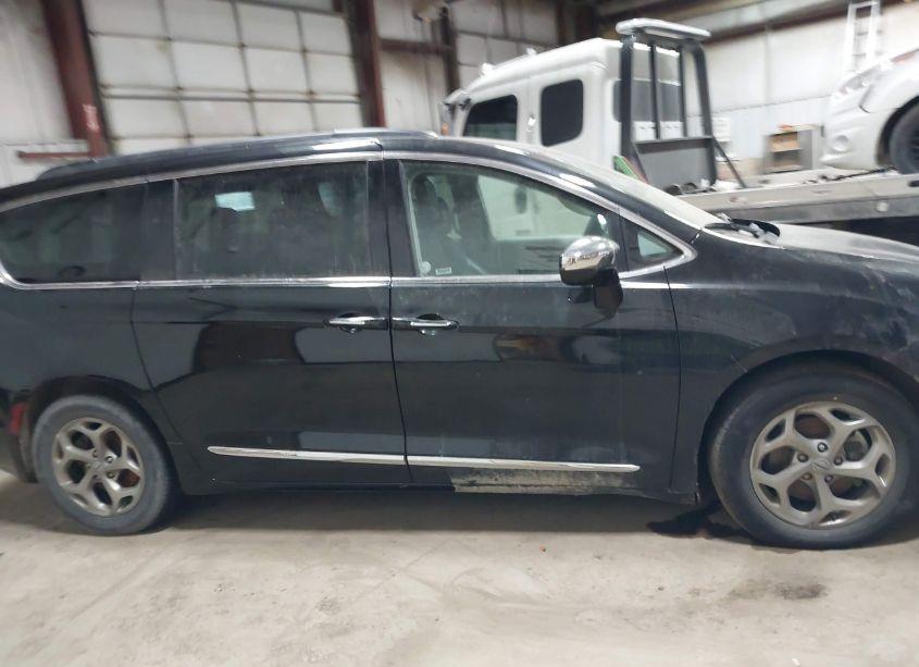 Photo 12 of 2023 Chrysler Pacifica LIMITED (VIN 2C4RC1GG5PR559471)