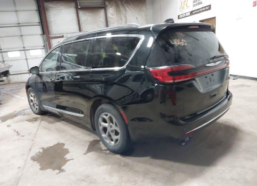 Photo 3 of 2023 Chrysler Pacifica LIMITED (VIN 2C4RC1GG5PR559471)