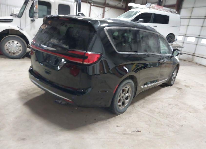 Photo 4 of 2023 Chrysler Pacifica LIMITED (VIN 2C4RC1GG5PR559471)