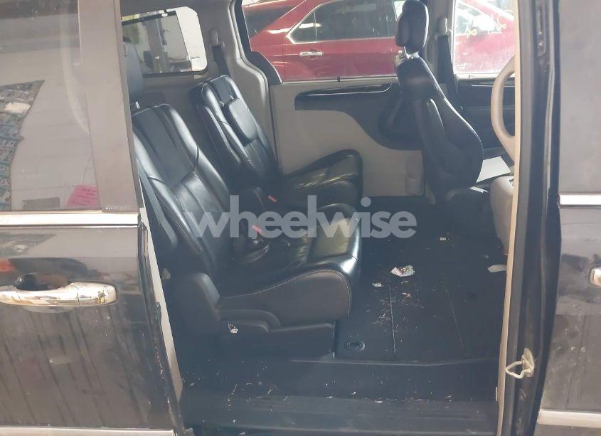 Photo 8 of 2012 Chrysler Town & COUNTRY LIMITED (VIN 2C4RC1GG6CR401344)