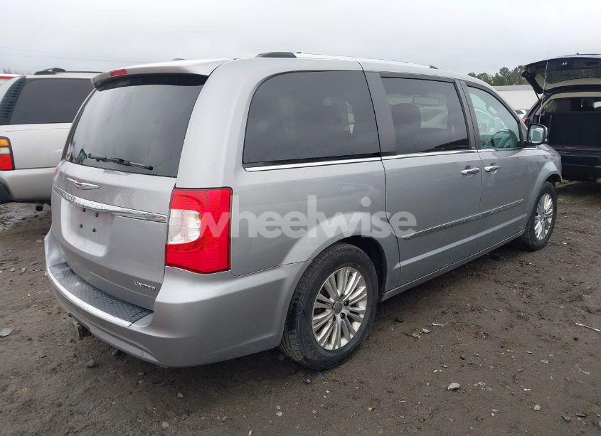 Photo 4 of 2013 Chrysler Town & COUNTRY LIMITED (VIN 2C4RC1GG6DR737741)
