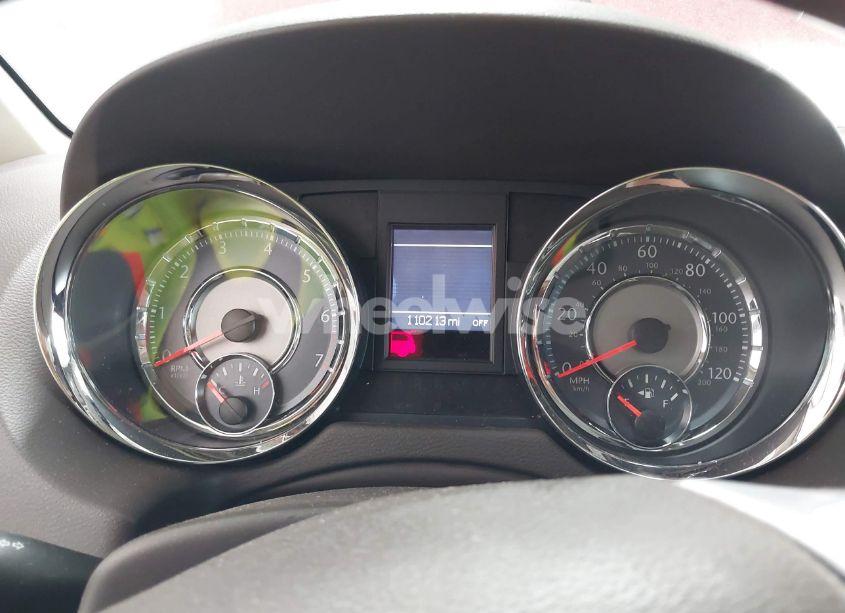 Photo 7 of 2014 Chrysler Town & COUNTRY LIMITED (VIN 2C4RC1GG6ER139375)