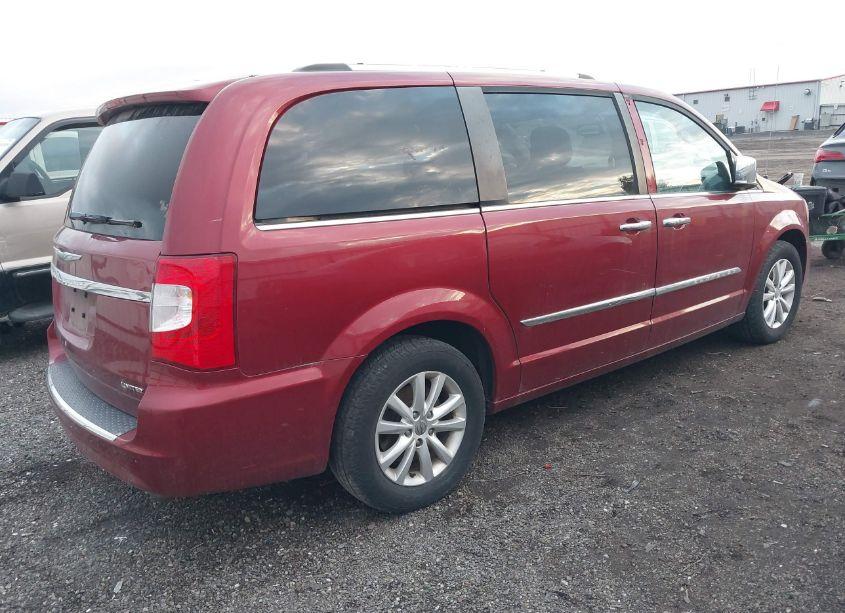 Photo 4 of 2015 Chrysler Town & COUNTRY LIMITED PLATINUM (VIN 2C4RC1GG6FR711269)