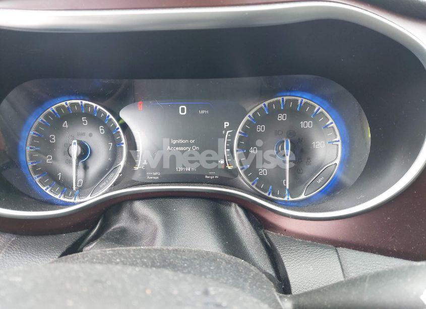 Photo 7 of 2017 Chrysler Pacifica LIMITED (VIN 2C4RC1GG6HR785875)