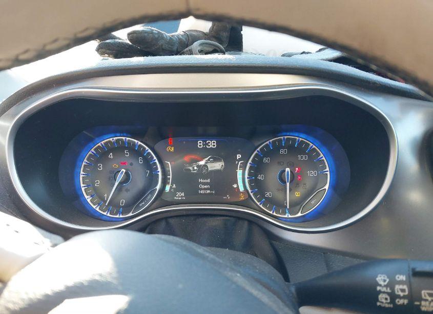 Photo 7 of 2018 Chrysler Pacifica LIMITED (VIN 2C4RC1GG6JR109206)