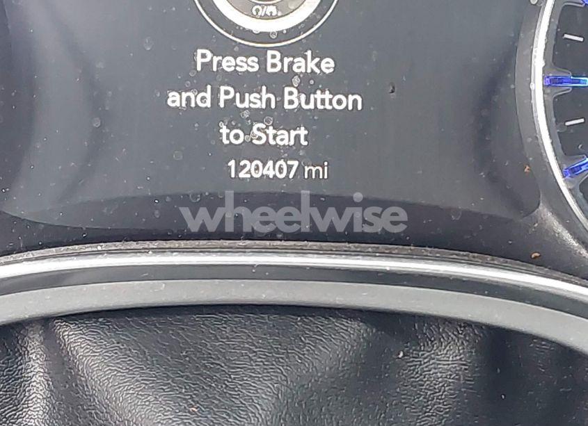 Photo 15 of 2018 Chrysler Pacifica LIMITED (VIN 2C4RC1GG6JR351865)