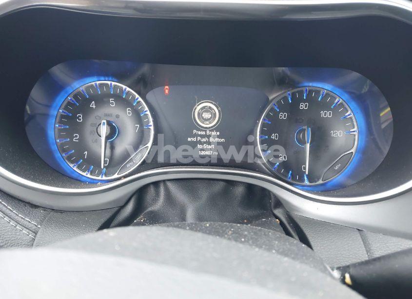 Photo 7 of 2018 Chrysler Pacifica LIMITED (VIN 2C4RC1GG6JR351865)