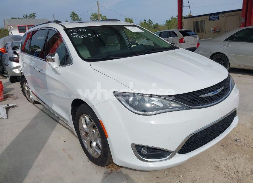 2019 Chrysler Pacifica LIMITED (VIN 2C4RC1GG6KR552067) main photo