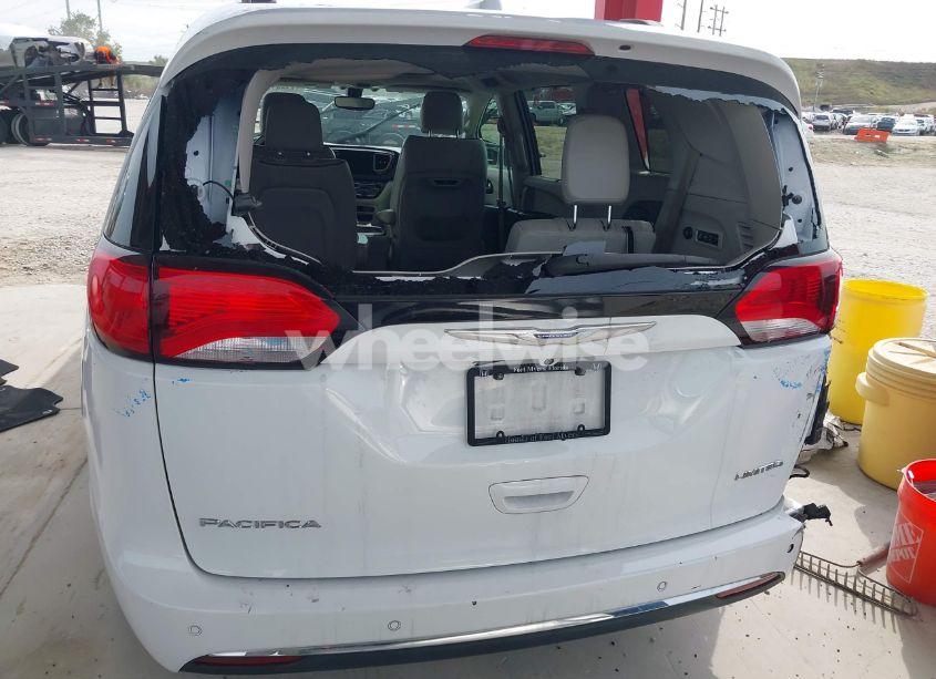 Photo 16 of 2019 Chrysler Pacifica LIMITED (VIN 2C4RC1GG6KR552067)