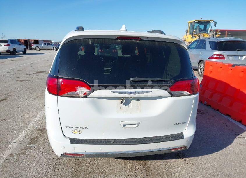 Photo 17 of 2019 Chrysler Pacifica LIMITED (VIN 2C4RC1GG6KR730513)