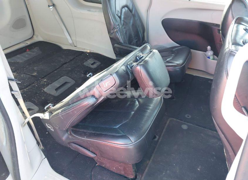 Photo 8 of 2019 Chrysler Pacifica LIMITED (VIN 2C4RC1GG6KR730513)