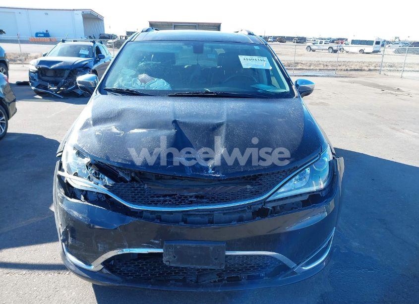 Photo 12 of 2020 Chrysler Pacifica LIMITED (VIN 2C4RC1GG6LR114215)