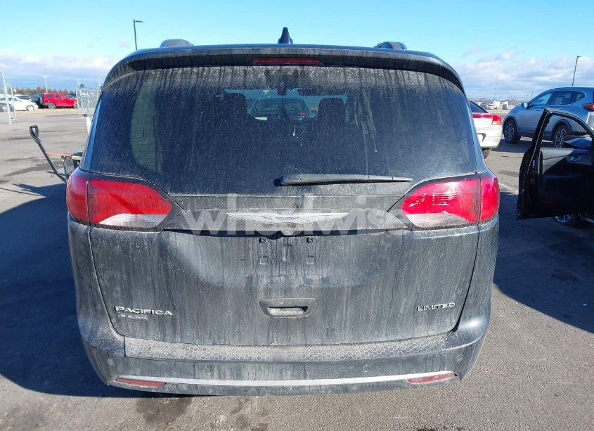 Photo 16 of 2020 Chrysler Pacifica LIMITED (VIN 2C4RC1GG6LR114215)