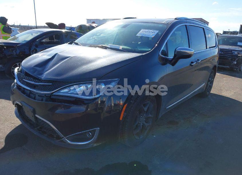 Photo 2 of 2020 Chrysler Pacifica LIMITED (VIN 2C4RC1GG6LR114215)