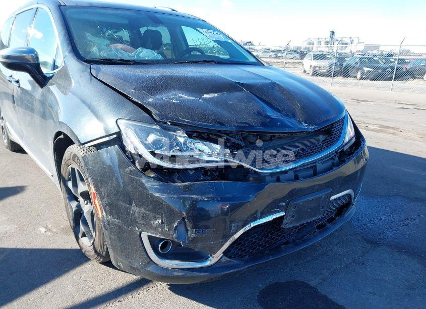 Photo 6 of 2020 Chrysler Pacifica LIMITED (VIN 2C4RC1GG6LR114215)