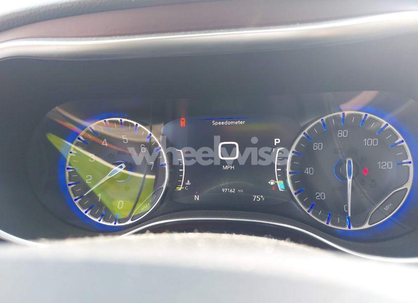 Photo 7 of 2020 Chrysler Pacifica LIMITED (VIN 2C4RC1GG6LR171708)