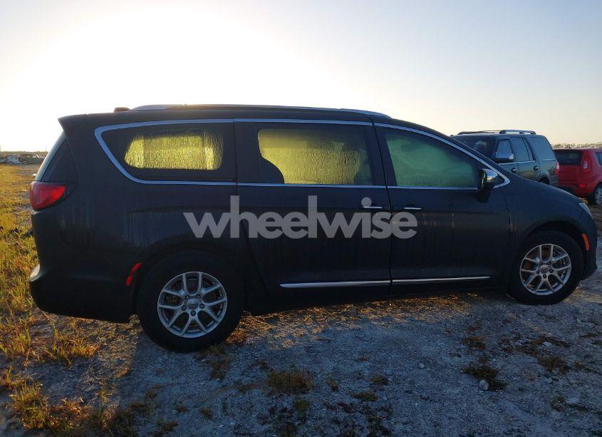 Photo 13 of 2020 Chrysler Pacifica LIMITED (VIN 2C4RC1GG6LR192445)