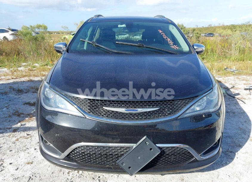 Photo 6 of 2020 Chrysler Pacifica LIMITED (VIN 2C4RC1GG6LR192445)