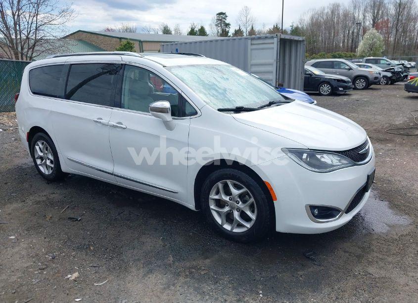 2020 Chrysler Pacifica LIMITED (VIN 2C4RC1GG6LR285711) main photo