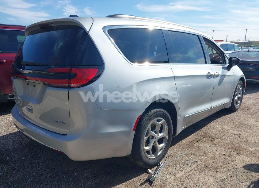 Photo 4 of 2023 Chrysler Pacifica LIMITED (VIN 2C4RC1GG6PR553811)