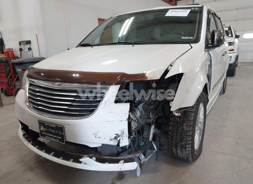 Photo 18 of 2014 Chrysler Town & COUNTRY LIMITED (VIN 2C4RC1GG7ER178802)