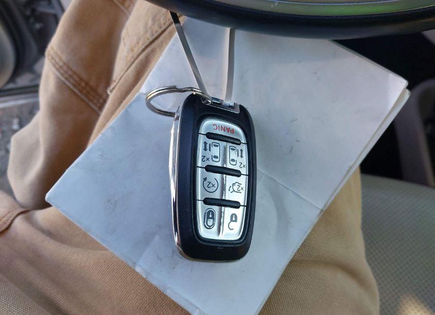 Photo 11 of 2017 Chrysler Pacifica LIMITED (VIN 2C4RC1GG7HR504313)