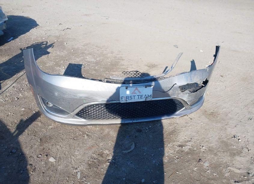 Photo 12 of 2017 Chrysler Pacifica LIMITED (VIN 2C4RC1GG7HR504313)