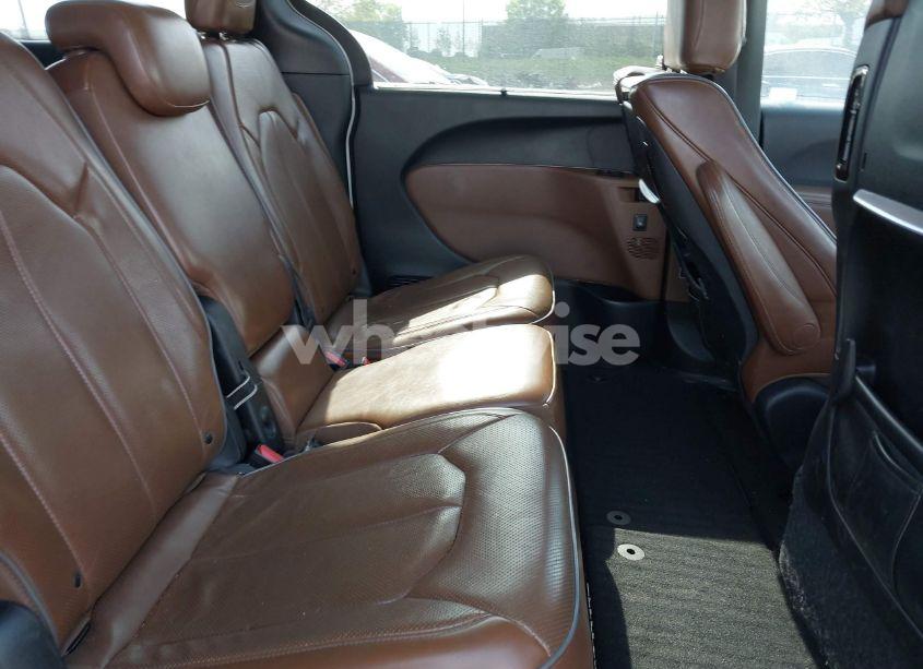 Photo 8 of 2017 Chrysler Pacifica LIMITED (VIN 2C4RC1GG7HR812033)