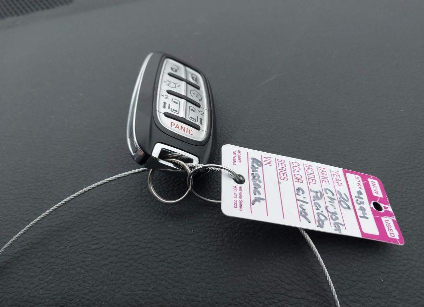 Photo 11 of 2020 Chrysler Pacifica LIMITED (VIN 2C4RC1GG7LR275723)