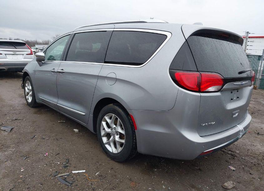 Photo 3 of 2020 Chrysler Pacifica LIMITED (VIN 2C4RC1GG7LR275723)