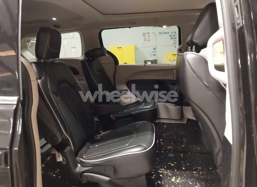 Photo 8 of 2023 Chrysler Pacifica LIMITED (VIN 2C4RC1GG7PR525239)