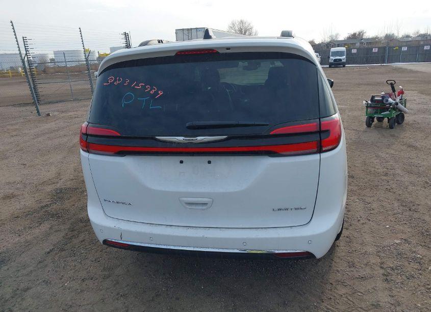 Photo 16 of 2023 Chrysler Pacifica LIMITED (VIN 2C4RC1GG7PR566146)