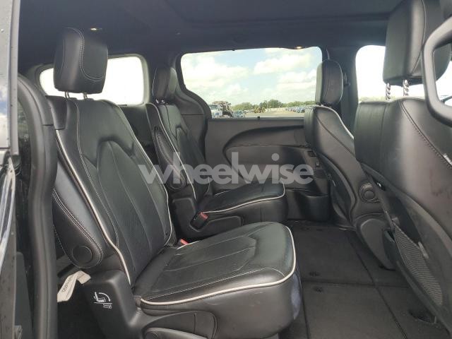 Photo 9 of 2025 CHRYSLER PACIFICA LIMITED (VIN 2C4RC1GG7SR524424)