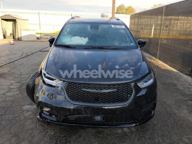 Photo 3 of 2025 CHRYSLER PACIFICA LIMITED (VIN 2C4RC1GG7SR584462)