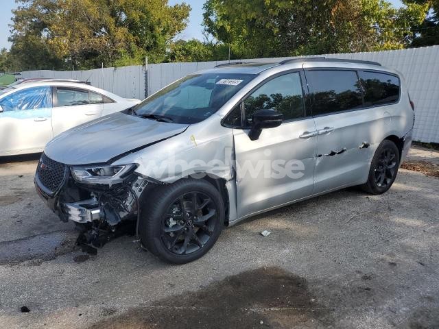 Photo 11 of 2026 CHRYSLER PACIFICA LIMITED (VIN 2C4RC1GG7TR161463)