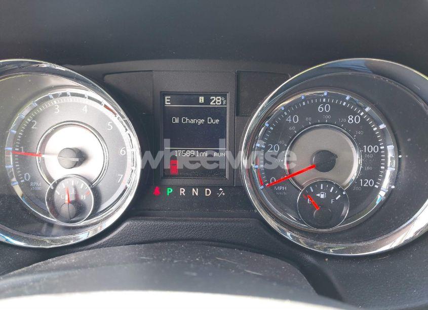 Photo 7 of 2012 Chrysler Town & COUNTRY LIMITED (VIN 2C4RC1GG8CR136636)