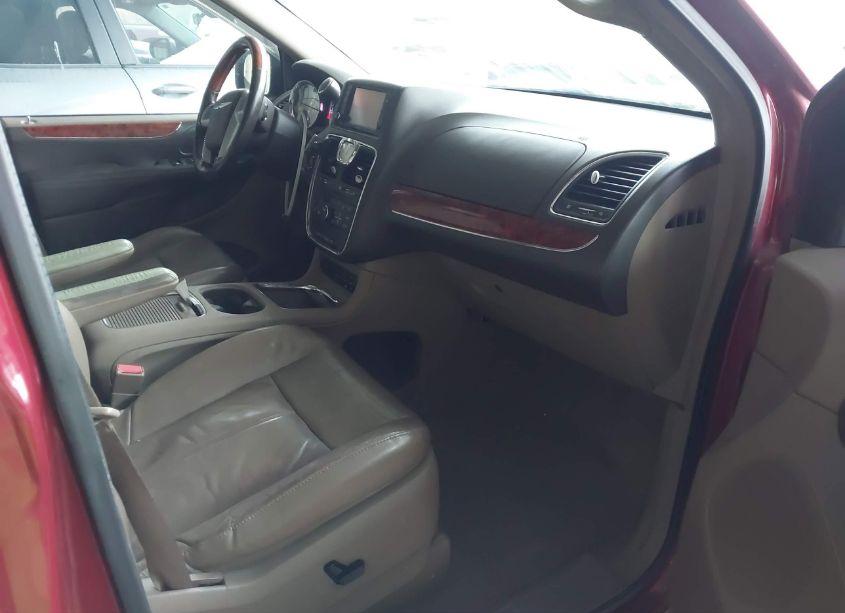 Photo 5 of 2012 Chrysler Town & COUNTRY LIMITED (VIN 2C4RC1GG8CR278503)