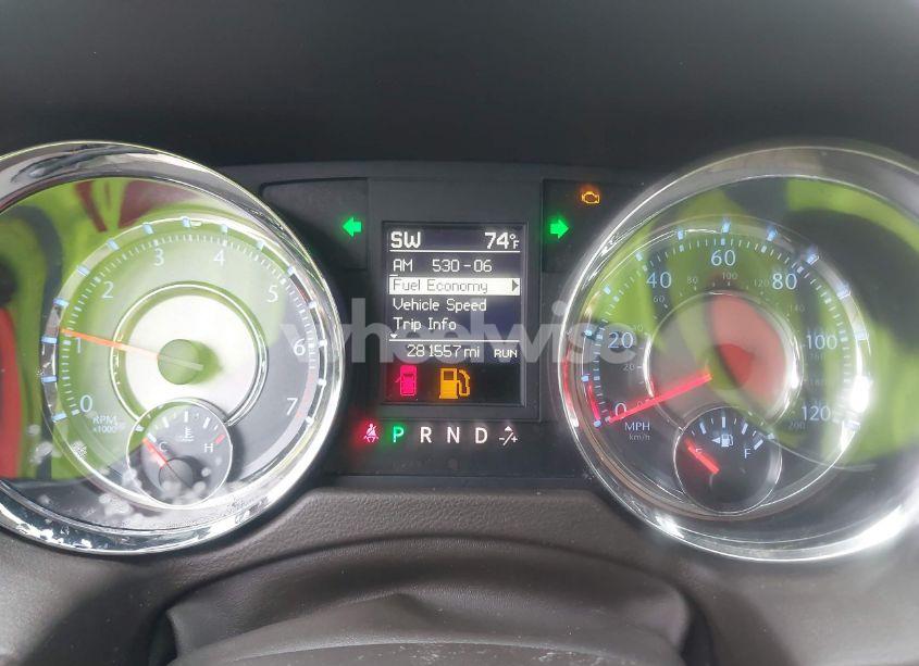 Photo 7 of 2012 Chrysler Town & COUNTRY LIMITED (VIN 2C4RC1GG8CR361364)