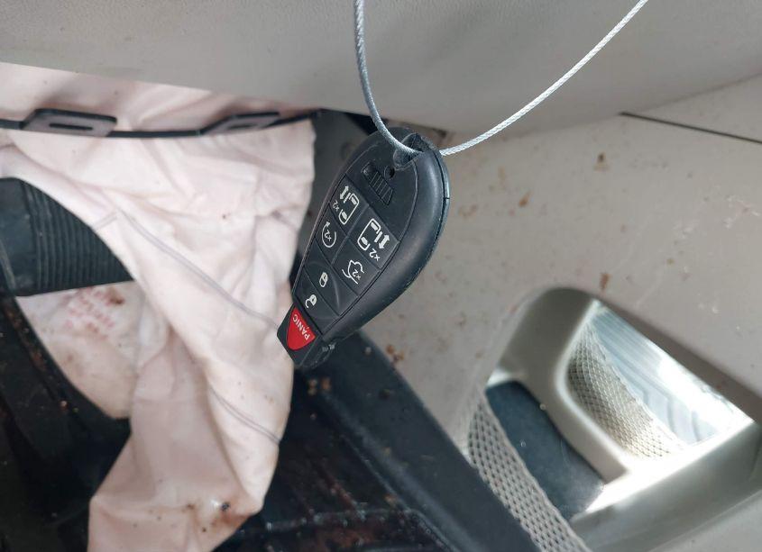 Photo 11 of 2014 Chrysler Town & COUNTRY LIMITED (VIN 2C4RC1GG8ER307694)