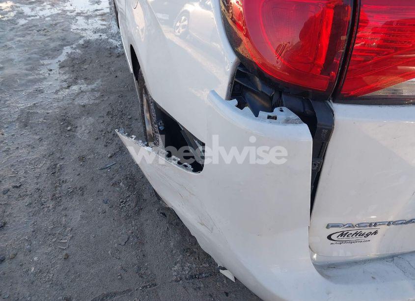 Photo 18 of 2017 Chrysler Pacifica LIMITED (VIN 2C4RC1GG8HR529771)