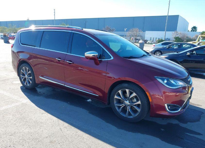 2017 Chrysler Pacifica LIMITED (VIN 2C4RC1GG8HR735348) main photo